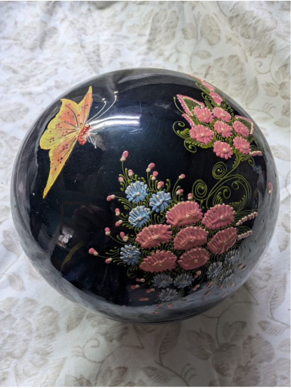 Vintage Japanese Black Floral Butterfly Nesting Bowls Hand painted